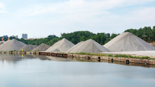 pobor-wody-do-produkcji-kruszyw-dylematy-prawne-przedsiebiorcow-fot.1.