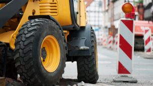 Maszyny i urządzenia do pozimowych napraw nawierzchni drogowych