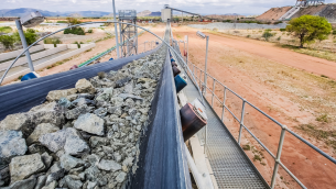 Maszyny-transportowe-przenośniki-taśmowe-fot.1.