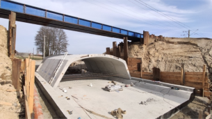 Prefabrykowany-żelbetowy-most-kolejowy-w-ciągu-LKE-59-fot.4.