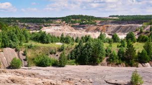 KRU_3_21_rekultywacja_marcin_chodak_UWARUNKOWANIA_PRZYRODNICZE_REKULTYWACJI_iStock-1285645117