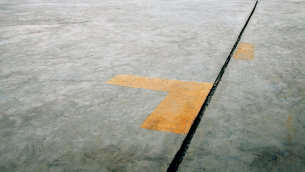 wypelnienie-szczelin-w-nawierzchniach-z-betonu-cementowego-fot.1.