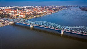 zakonczyla-sie-rozbudowa-mostu-drogowego-im-marsz-jozefa-pilsudskiego-fot.1.