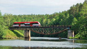 remont-mostu-na-wdzie-w-tleniu-ulatwi-podroze-pociagiem-na-trasie-z-laskowic-pomorskich-do-czerska