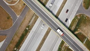 jak-nowe-drogi-szybkiego-ruchu-wplywaja-na-rozwoj-gospodarczy-regionow