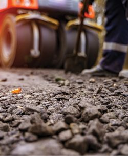 DPU_2-3_23_Wojciech_Sorociak_Marcin_Grzegorczyk_KRUSZYWA_DO_BUDOWY_DROG_iStock-1219232641