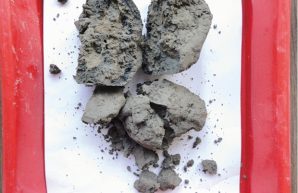 MAU_4_23_Bartlomiej_Grzesik_CHEMICZNA_WERYFIKACJA_ILOSCI_CEMENTU_FOT_1