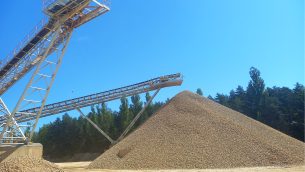 KRU_2-3_24_Daniel_Brzozowski_BADANIA_KRUSZYW_W_TEORII_I_PRAKTYCE_FOT_1