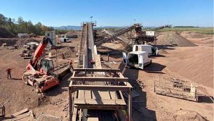 KRU_2-3_24_Patrycja_Gutowska_KOMPAKTOWE_SONDY_RADAROWE_VEGA_POMIAR_POZIOMU_FOT_2