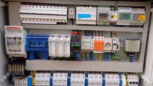 MAU_1-2_25_analizy_i_obliczenia_Grzegorz_Rusowicz_ZASILANIE_OSWIETLENIA_WEZLA_DROGOWEGO_FOT_1