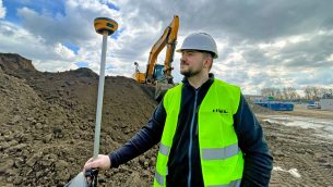 MAU_4_25_case_study_NOWA_ERA_POMIAROW_NA_BUDOWIE_FOT_1