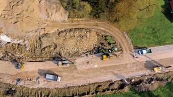 MAU_4_25_warunki_gruntowe_Marlena_Kobojek_PROJEKTOWANIE_DROG_ROZWIAZANIA_ALTERNATYWNE_TRUDNE_WARUNKI_iStock-1442875172