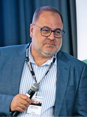 MAU_6_25_nasz_wywiad_ROZMOWA_Z_JACKIEM_KAWALCEM_FOT_1