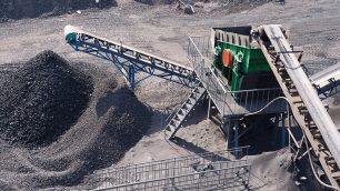 KRU_SPEC_25_maszyny_i_urzadzenia_EFEKTYWNA_I_ZROWNOWAZONA_PRODUKCJA_iStock-466949161