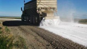 MAU_1-2_26_technologie_Krystian_Kania_ZWALCZANIE_PYLENIA_NAWIERZCHNI_NIEUTWARDZONYCH_FOT_2