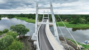 MOS_3_26_technologia_Piotr_Zoltowski_MOST_PODWIESZONY_PRZEZ_NAREW_W_NOWYCH_LACHACH_FOT_1